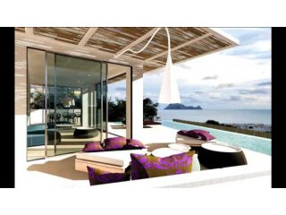 Modern house with views to Es Vedra and..