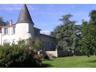 6 bedroom Manor House For Sale: 17000..