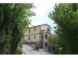 Large detached property in a beautiful..