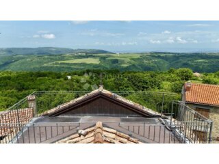 TOSKANA U ISTRI, KAMENA KUĆA S POTENCIJALOM