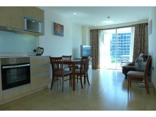 Cosy Beach Cliff Condo for Sale