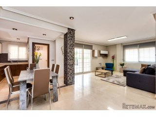 A bright apartment of 79.20 m2 with two bedrooms and two..