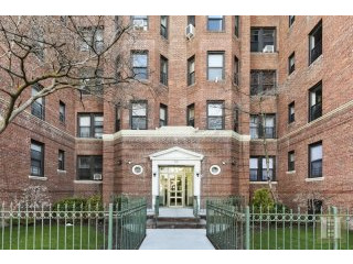 1 bedroom Apartment For Sale: 645 EAST..