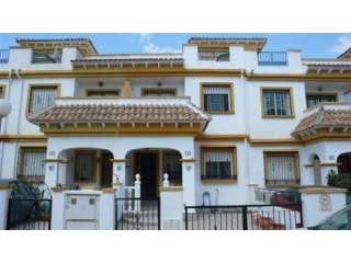 3 Bedrooms - House - Alicante - For Sale