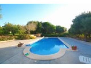 4 Bedrooms - Finca - For Sale