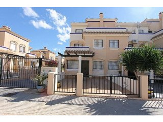 3 Bed Townhouse with 2 Terraces and..