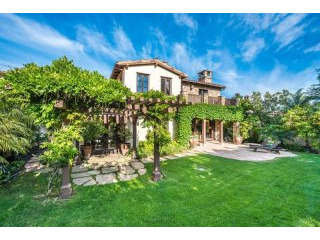 3 bedroom House For Sale: 227..