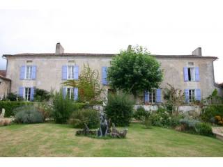 16th Century Domaine With 11 Bedrooms..