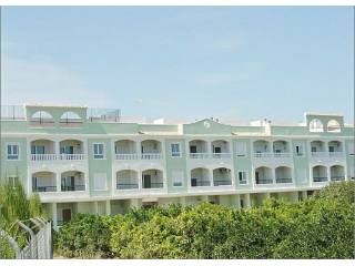 * Beautiful New Ground Floor Apartment