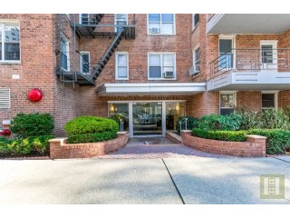 2 bedroom Apartment For Sale: 3206..