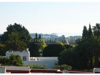Villa with seaviews from the sun roof..