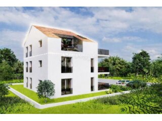 Vrsi - luksuzni trosobni apartman 100m od mora, potkrovlje