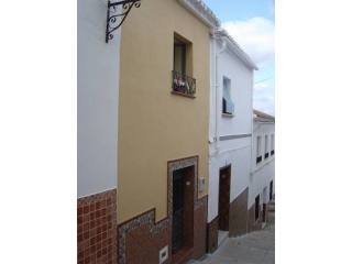 Town House - Ready to move into..