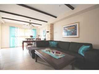 Front line 3 bedroom apartment with..