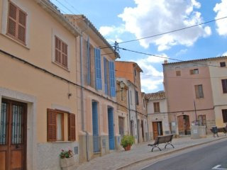 Townhouse At The Outskirts Of Alaro