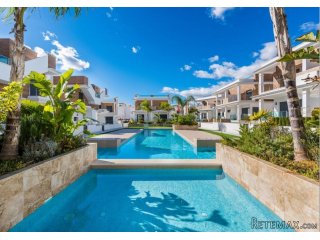 Beautiful townhouse in Ciudad Quesada. A gated community..