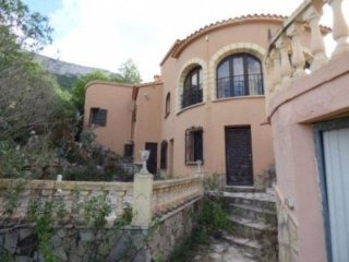 4 Bedrooms - Casa - Alicante - For Sale