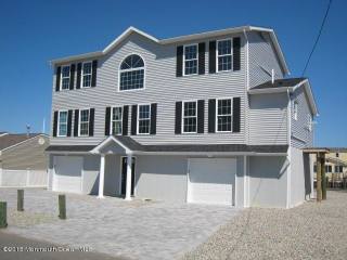 5 bedroom Flat For Sale: 119 Marine..