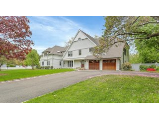 5 bedroom House For Sale: 38 Benjamin..