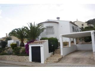 2 Bedrooms - Villa - Alicante - For Sale