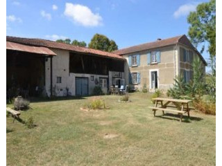 Country cottage with gite and 2.8ha of..