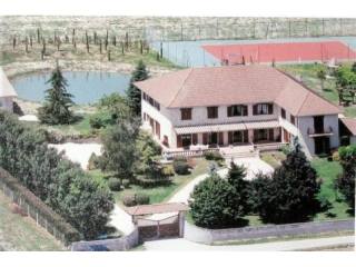 12 bedroom Castle For Sale: 4600 CAHORS