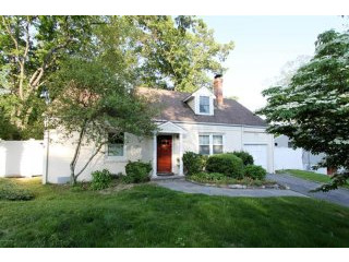4 bedroom House For Sale: 9 Nimitz..