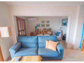 The apartment with a sea view on the..