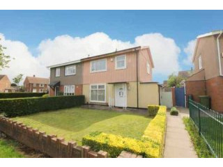 3 bedroom, Semi-detached House house..