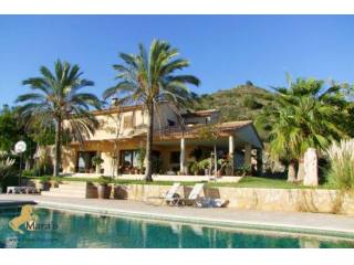Finca con cuadras en venta en Mallorca..