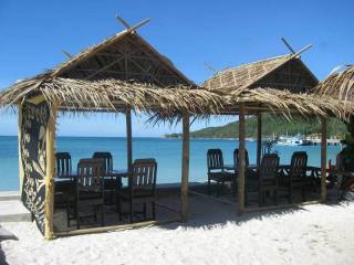 Koh Phangan beach front property -..