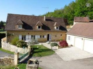 Close To Domme And Sarlat, This Plot..