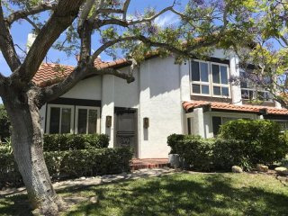 3 bedroom Apartment For Sale: 4740..