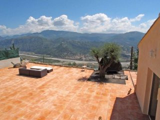 Sale House - Le Broc