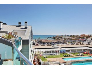 Luxury 4-bedroom Atico duplex with sea..