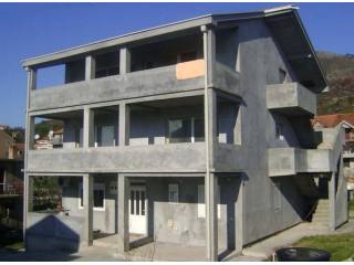Three floor house in Dumidran, Tivat