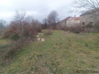 Zemunik - 2432m2,više parcela