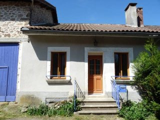2 Bedroom Stone House With An Attached..