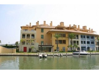 3 Bedroom Middle Floor Apartment..