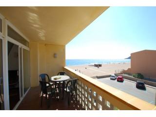 Apartment for sale in Pals beach, Costa..