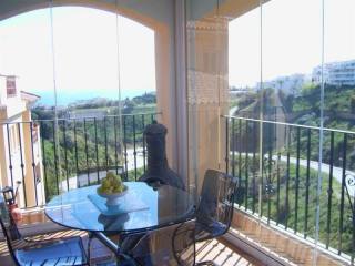 3 Bed Apartment for sale in Calahonda