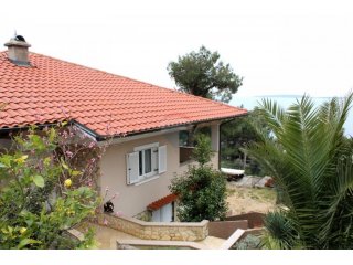 OTOK CRES, MARTINŠĆICA - OBITELJSKA KUĆA, PARKING, POGLED