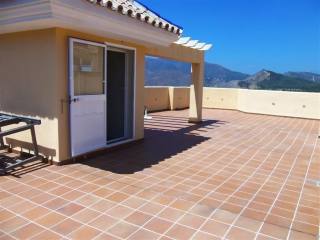 Apartment - Stunning 2 bedroom, 2..
