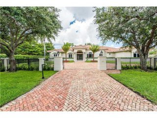 6 bedroom House For Sale: 10400 SW 64..