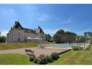 Les Forges (79). Superb apartment in..