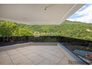 Opatija, novogradnja, 261.01m2, parking u garaži, 4 balkona