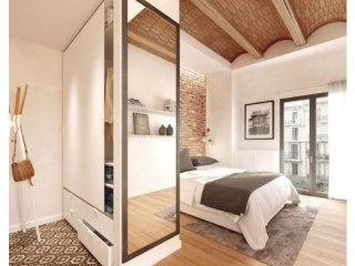 Barcelona 2 Bed Refurbished Apartment..