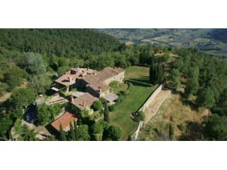 6 bedroom Farm House For Sale:..