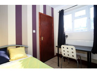 Single with single bed near Leytonstone..