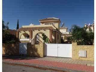 2 Bedrooms Villa For Sale